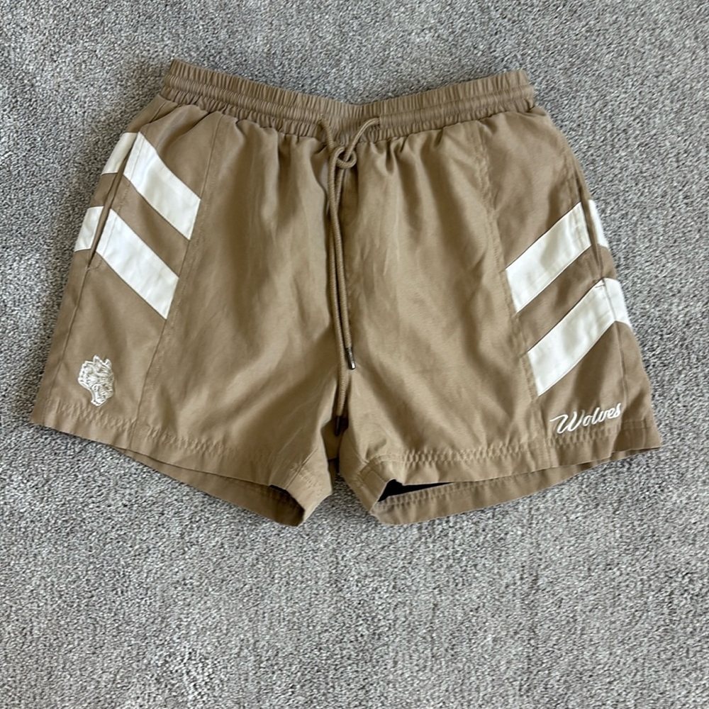 Men’s tan darc sport shorts